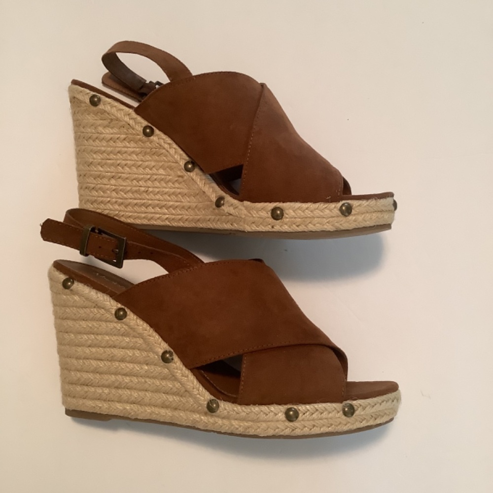 Stuart Madeline All Man Made Materials Faux Suede Wedge Sandals Tan Size 11 NWOT - Picture 7 of 7